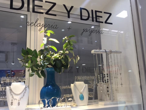 Joyería Diez y Diez en Morón (Argentina)